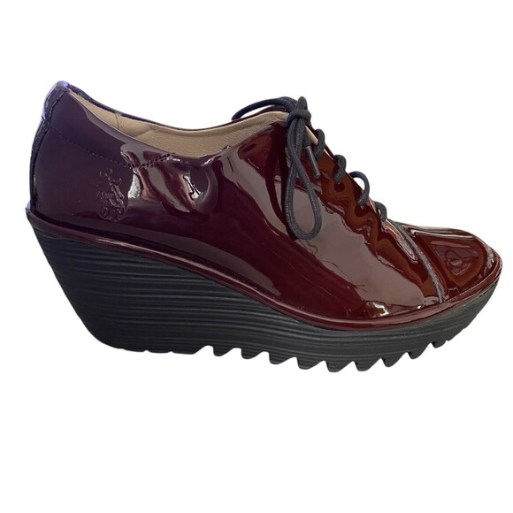 FLY London Yumify Burgundy Patent Oxford Wedge - Picture 1 of 10
